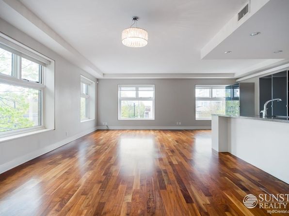 2 bedroom rental in Vancouver — photo 6