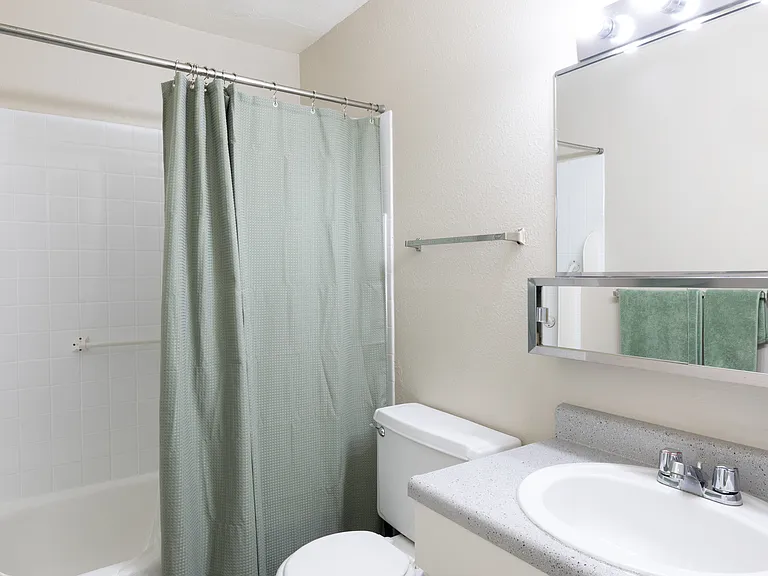 Aspen Ridge Apartments — Photo 15
