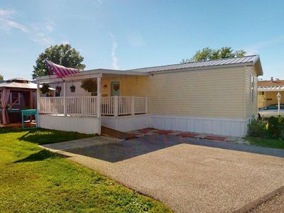 2722 Greenacre Dr, Erie, PA, 16506