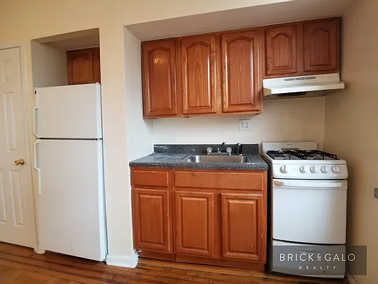 Rented by BRICK & GALO REALTY CORP | media 2