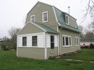 404 N Washington St, Sullivan, IL 61951