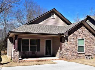 370 Bishop Hicks Ct, Inman, SC 29349