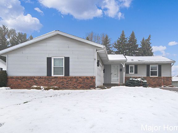 3rd image of 4505 Missaukee Ave SW