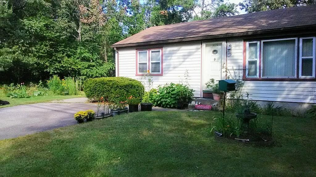 369 Holly Rd, South Kingstown, RI 02879 Zillow