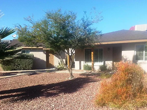 Building exterior at Foothills Villas.