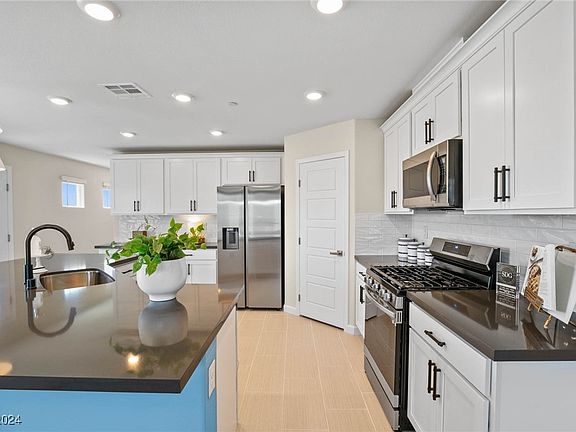 5th image of 4258 Vivenda St #3