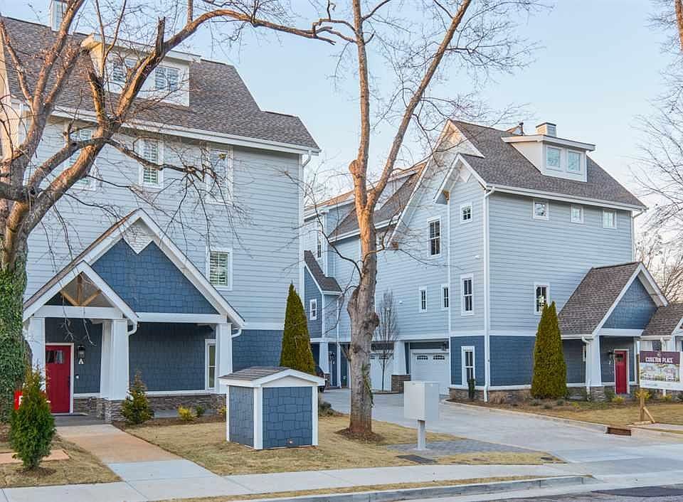2nd image of 15 Cureton St #11