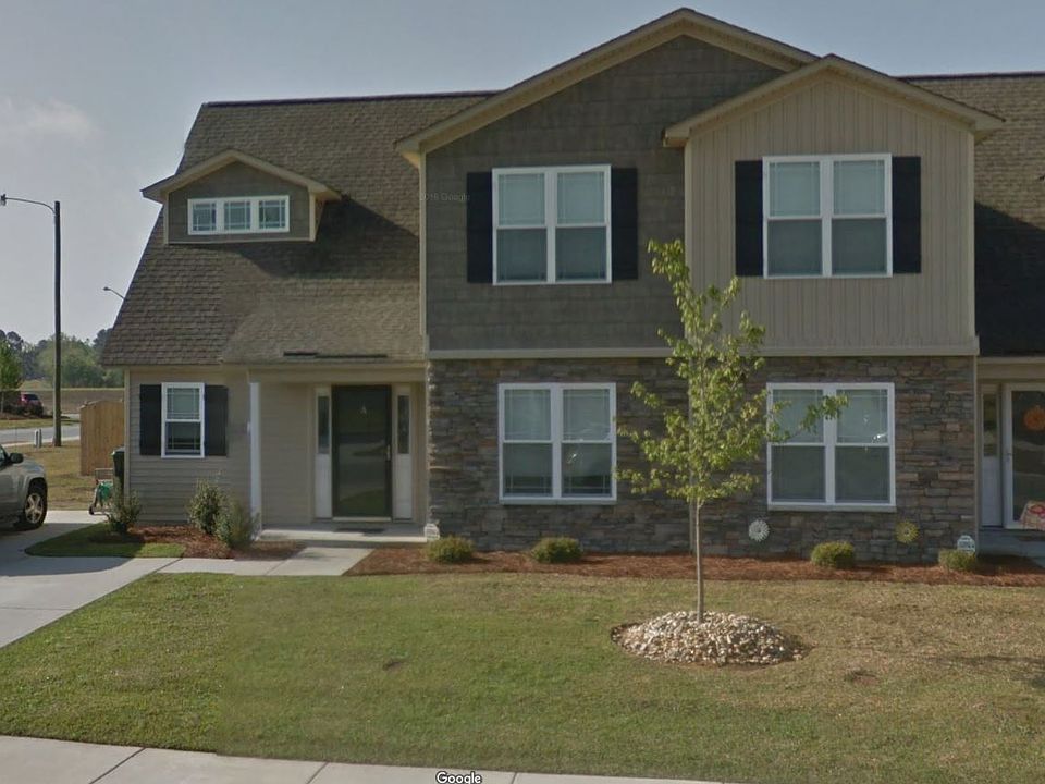 1st image of 2205 A Sweet Bay Dr