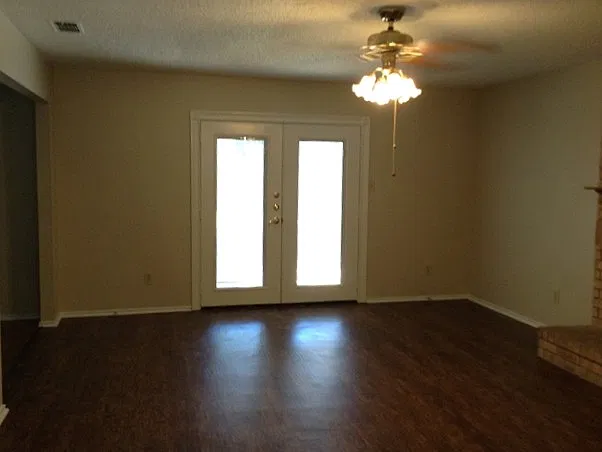 3 bed, 2.5 bath, 1404 sqft, $1,685 — Photo 4