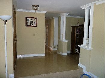 4th image of 2451 Northmoor Dr