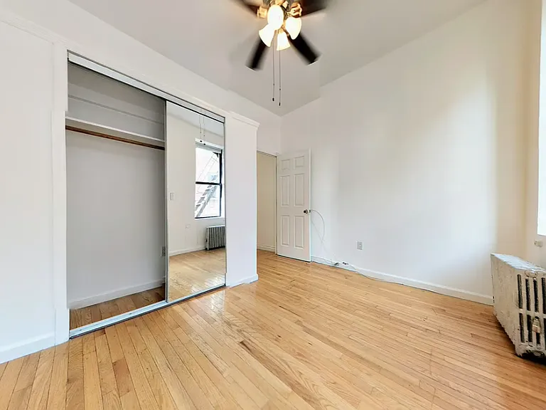 40 Rivington St #4 — Photo 6