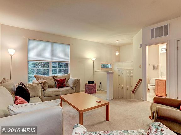 3rd image of 14616 Stream Pond Dr