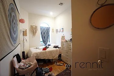 Rented by Rennit Inc.