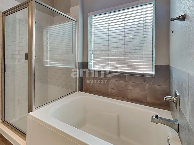 10931 S Falls Ter — Photo 13