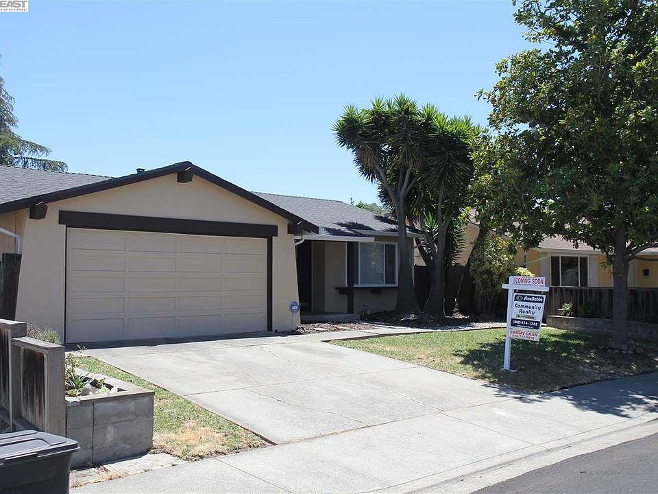 1st image of 3004 San Andreas Dr