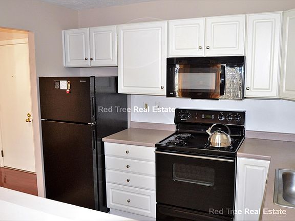 5th image of 500 Willard St Unit 402