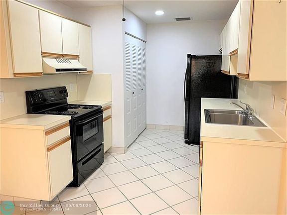 5th image of 3481 Rossi Ct