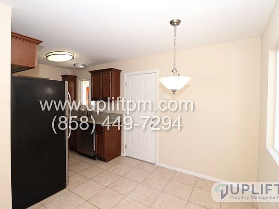 5th image of 444 Foussat Rd
