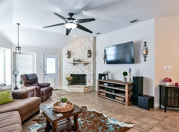 5th image of 2783 Waterway Dr