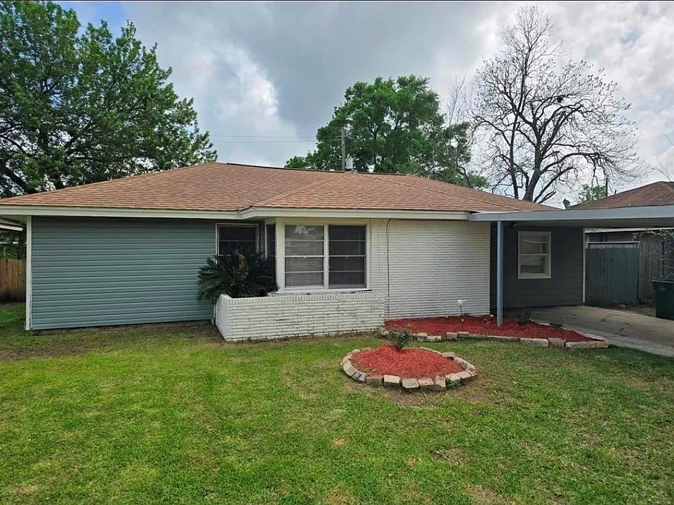 712 Trimm Ave