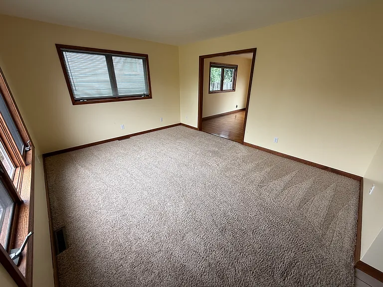 3864 Greenbriar Dr — Photo 5