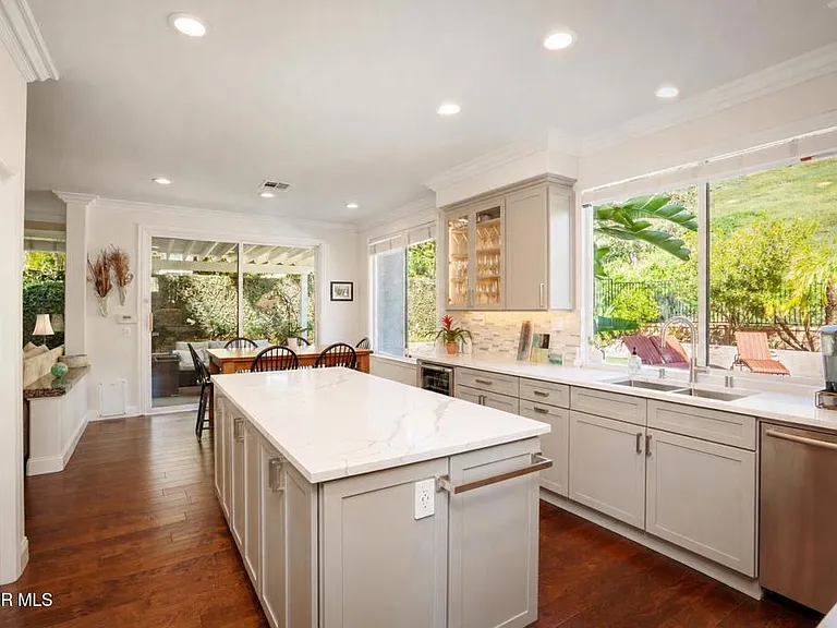 1004 Lambourne Pl — Photo 16