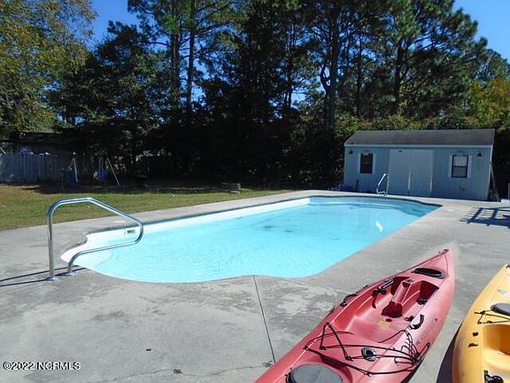 2nd image of 306 Silkweed Ct