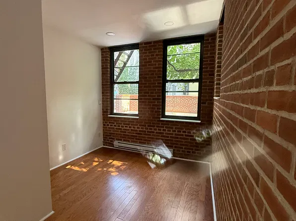 110 Avenue C image 1 of 7