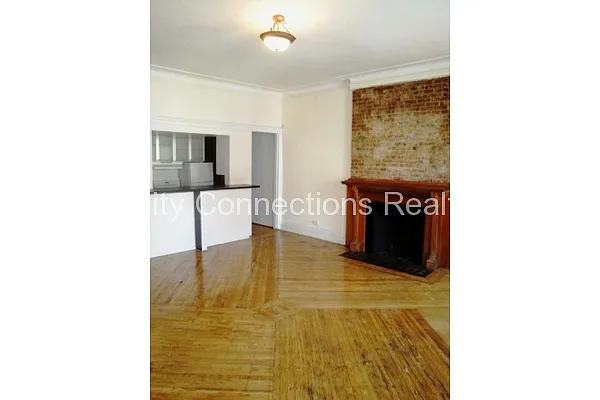 Rented by City Connections Realty | media 19