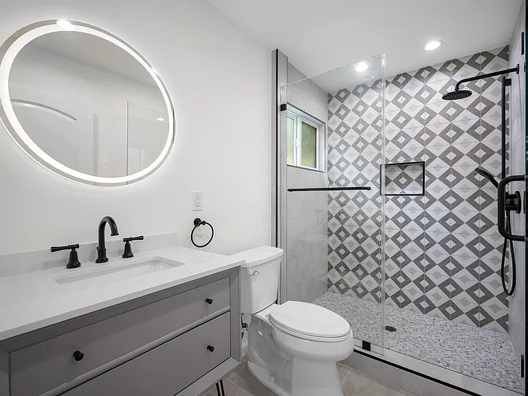 1560 Ridgeway Dr — Photo 37