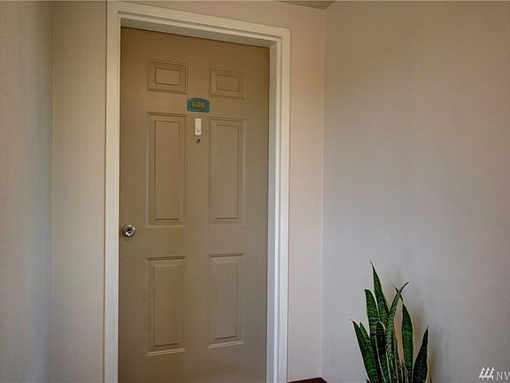 5th image of 3201 Pacific Ave Unit 608