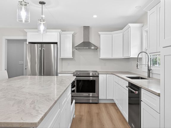 5th image of 1865 Lindsey Rd