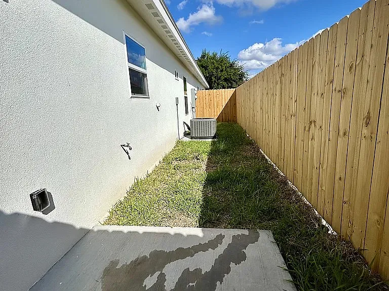 705 Deanne Dr #3 — Photo 18