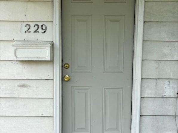 1227 & 1229 Joan Pl