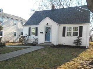 73 Imperial St, Bridgeport, CT 06606