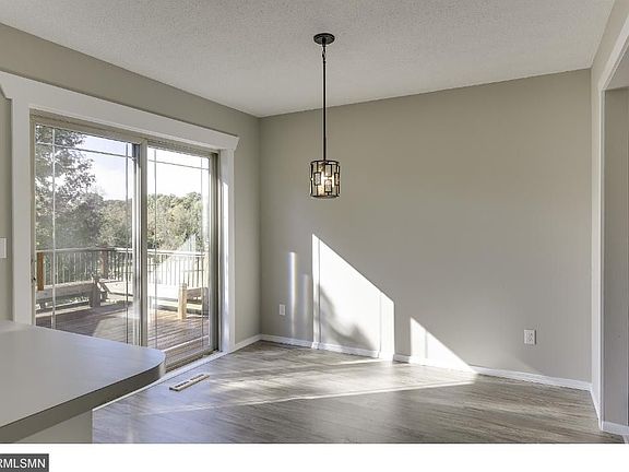 4th image of 1150 226th Ave NE