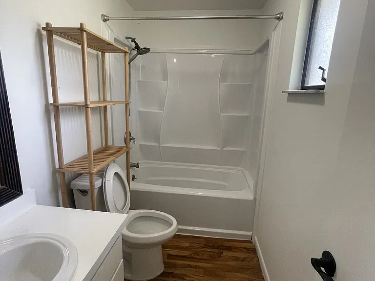 107 Montana Ave — Photo 19