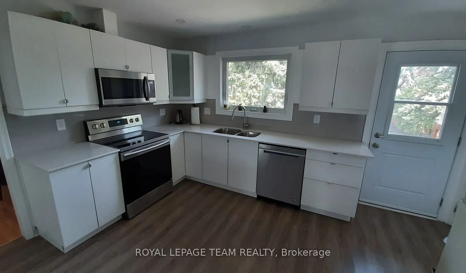 3 bed, $2,900 — Photo 4