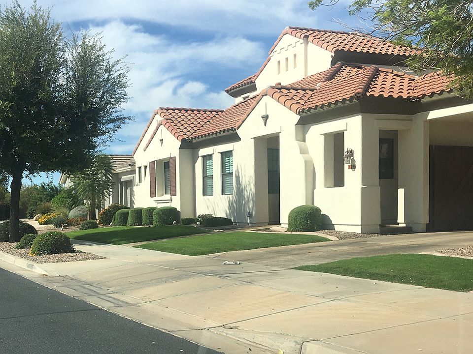 1st image of 884 W Palo Brea Dr