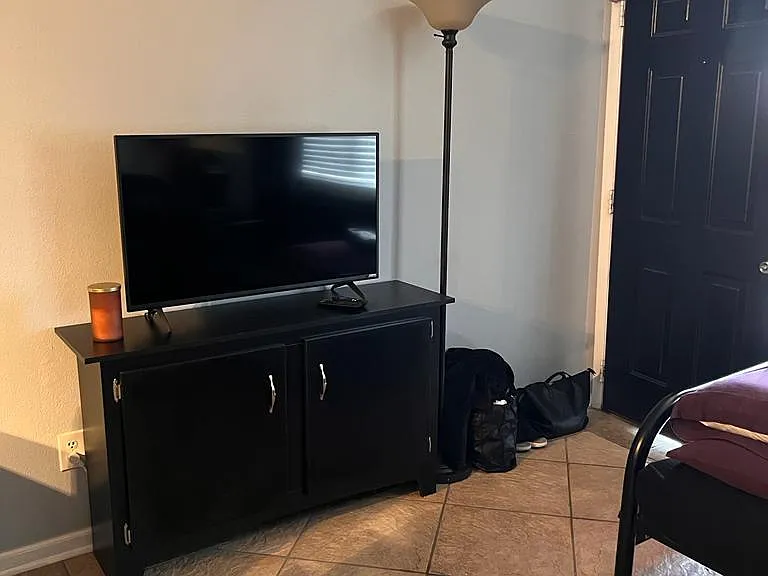 TV & Console