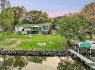 20673 Post Oak Dr, Chandler, TX 75758