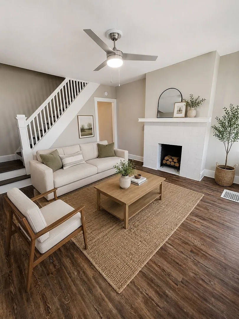 House for Rent * Pet Friendly * Amazing Location in Dormont * Available Now * Spacious & Renovated — Photo 1