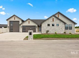 7520 Midberry Ct, Nampa, ID 83687