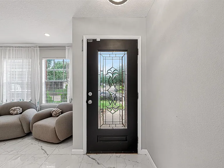 21202 Barker Canyon Ln — Photo 4