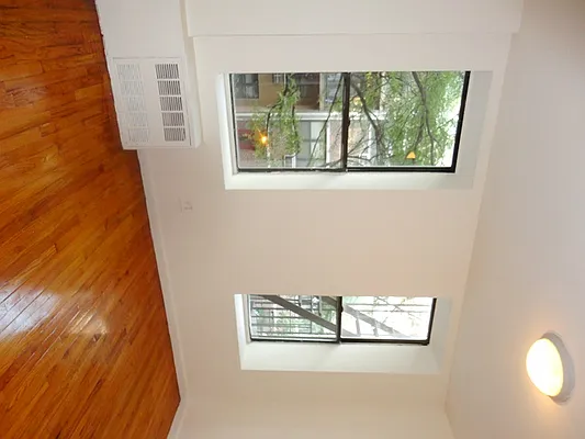 Rented by New York Residence | media 31