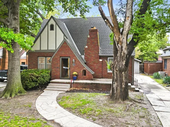 537 S Crestway St, Wichita, KS 67218