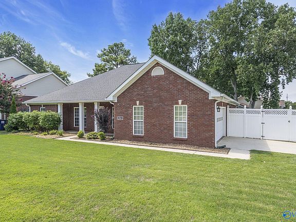 3rd image of 341 Bradford Farms Dr