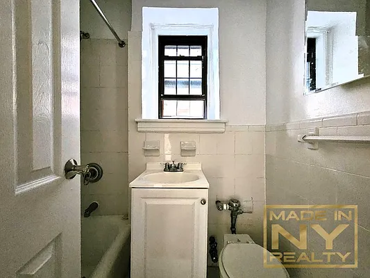 Rented by Made In NY Realty | media 12