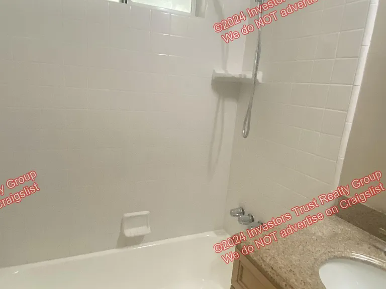 703 E Linfield St — Photo 21