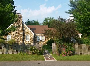 5 Varney Ave, Huntington Station, NY 11746